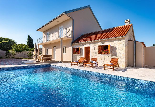 Dom w Stankovci - Holiday home Zara Dom w Stankovci - Holiday home Zara