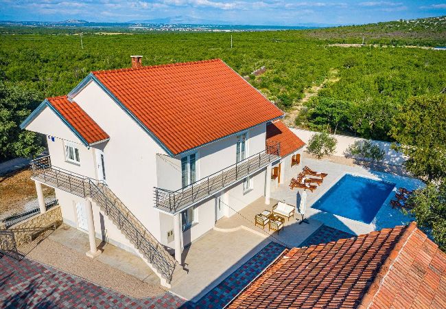 Dom w Stankovci - Holiday home Zara Dom w Stankovci - Holiday home Zara