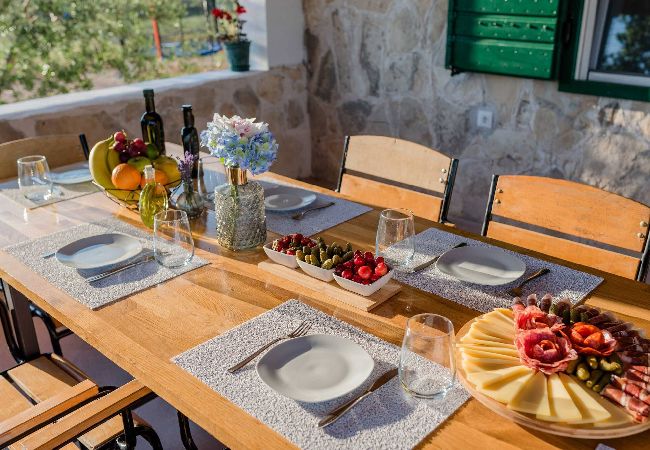 Dom w Vodice - Authentic Villa Storia Dom w Vodice - Authentic Villa Storia