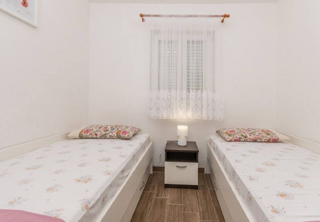 Apartament w Drage - Sea view apartment Vanja Apartament w Drage - Sea view apartment Vanja