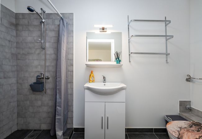 Dom w Zapužane - Holiday home Burgija Dom w Zapužane - Holiday home Burgija