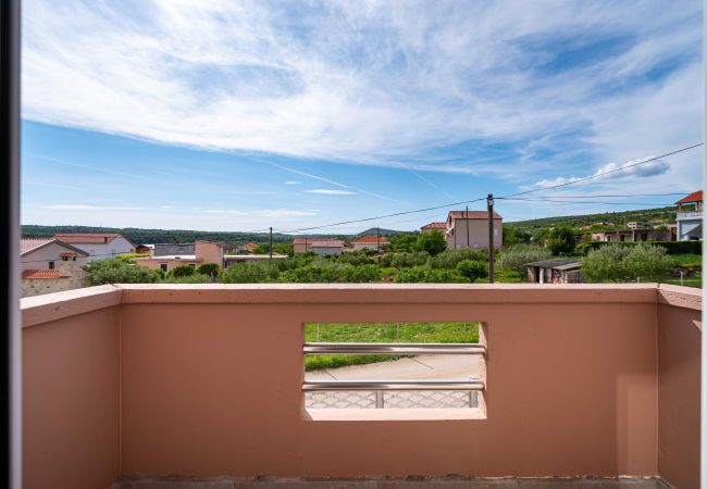 Apartament w Posedarje - Sea view apartment Nika Apartament w Posedarje - Sea view apartment Nika