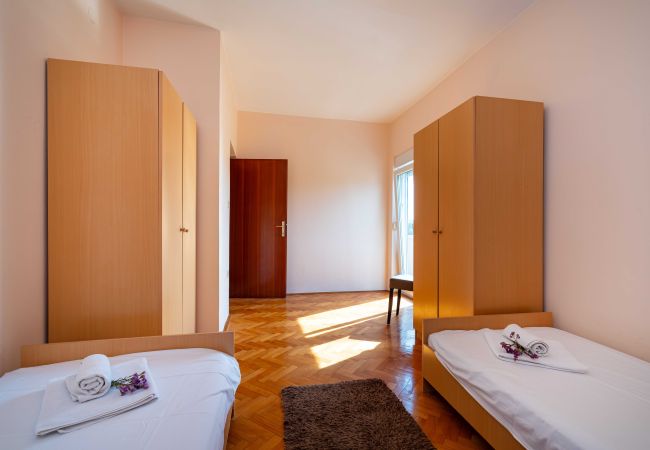 Apartament w Posedarje - Sea view apartment Nika Apartament w Posedarje - Sea view apartment Nika