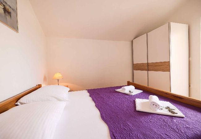 Dom w Maslenica - Holiday home Nekic Dom w Maslenica - Holiday home Nekic