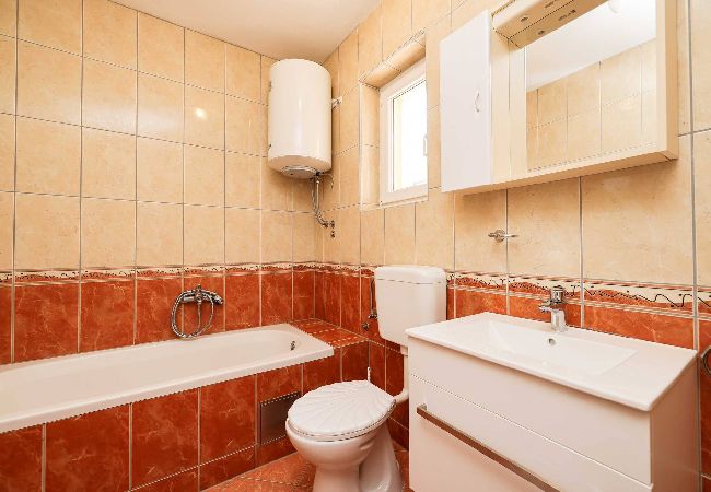 Dom w Maslenica - Holiday home Nekic Dom w Maslenica - Holiday home Nekic