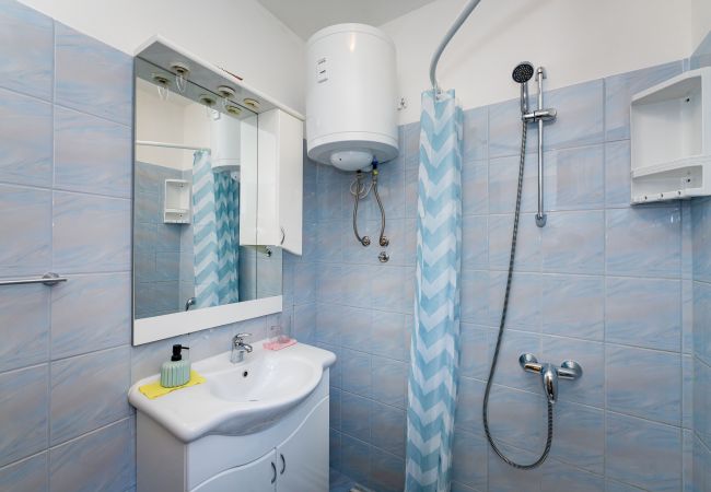 Dom w Maslenica - Holiday home Anatea Dom w Maslenica - Holiday home Anatea