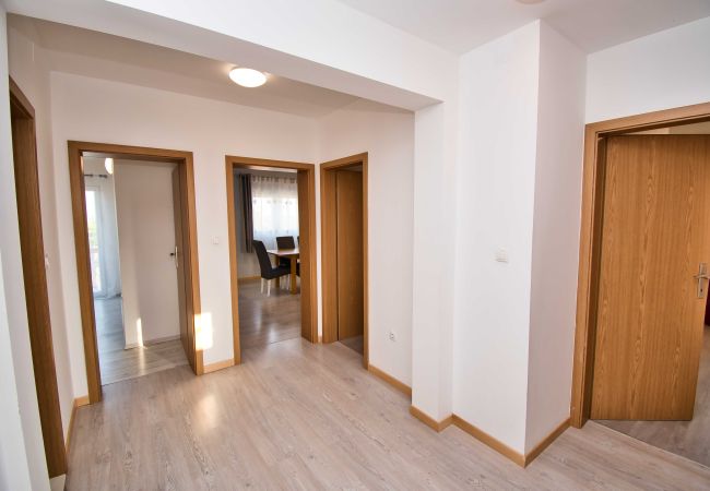 Dom w Visocane - Apartment Visocane with private pool Dom w Visocane - Apartment Visocane with private pool