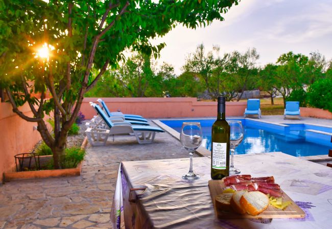 Dom w Visocane - Apartment Visocane with private pool Dom w Visocane - Apartment Visocane with private pool