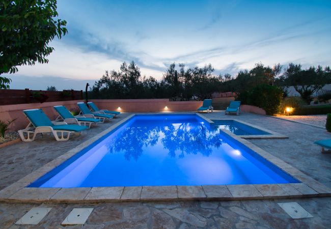 Dom w Visocane - Apartment Visocane with private pool Dom w Visocane - Apartment Visocane with private pool