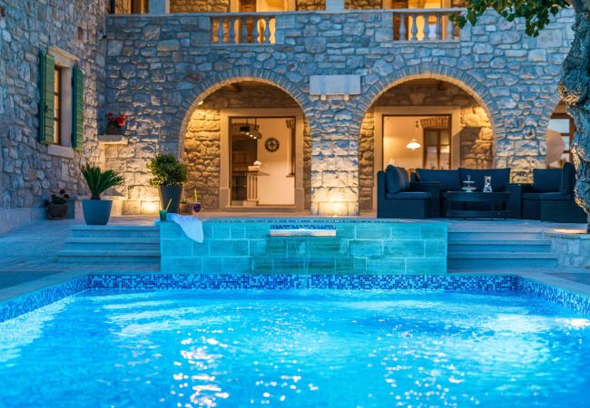 Willa w Sukošan - Authentic Villa Dumina Willa w Sukošan - Authentic Villa Dumina