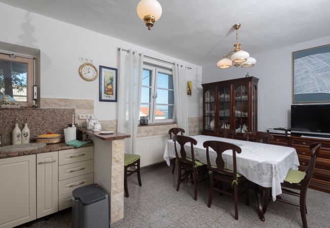 Dom w Dobropoljana - Holiday home Antonela Dom w Dobropoljana - Holiday home Antonela