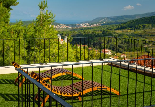 Dom w Svirce - Authentic Villa Fisola Dom w Svirce - Authentic Villa Fisola