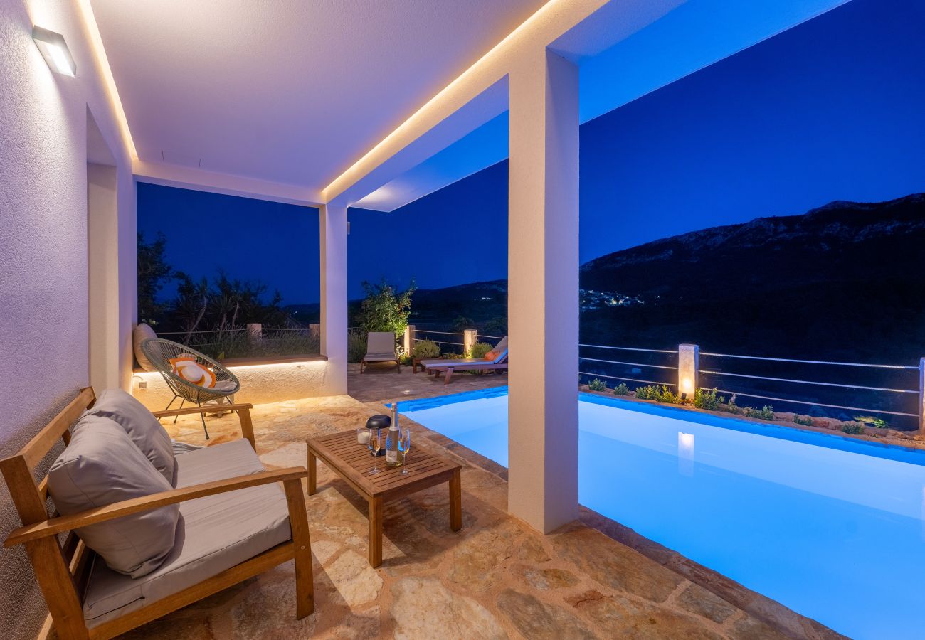 Dom w Svirce - Sea view Villa Amaria