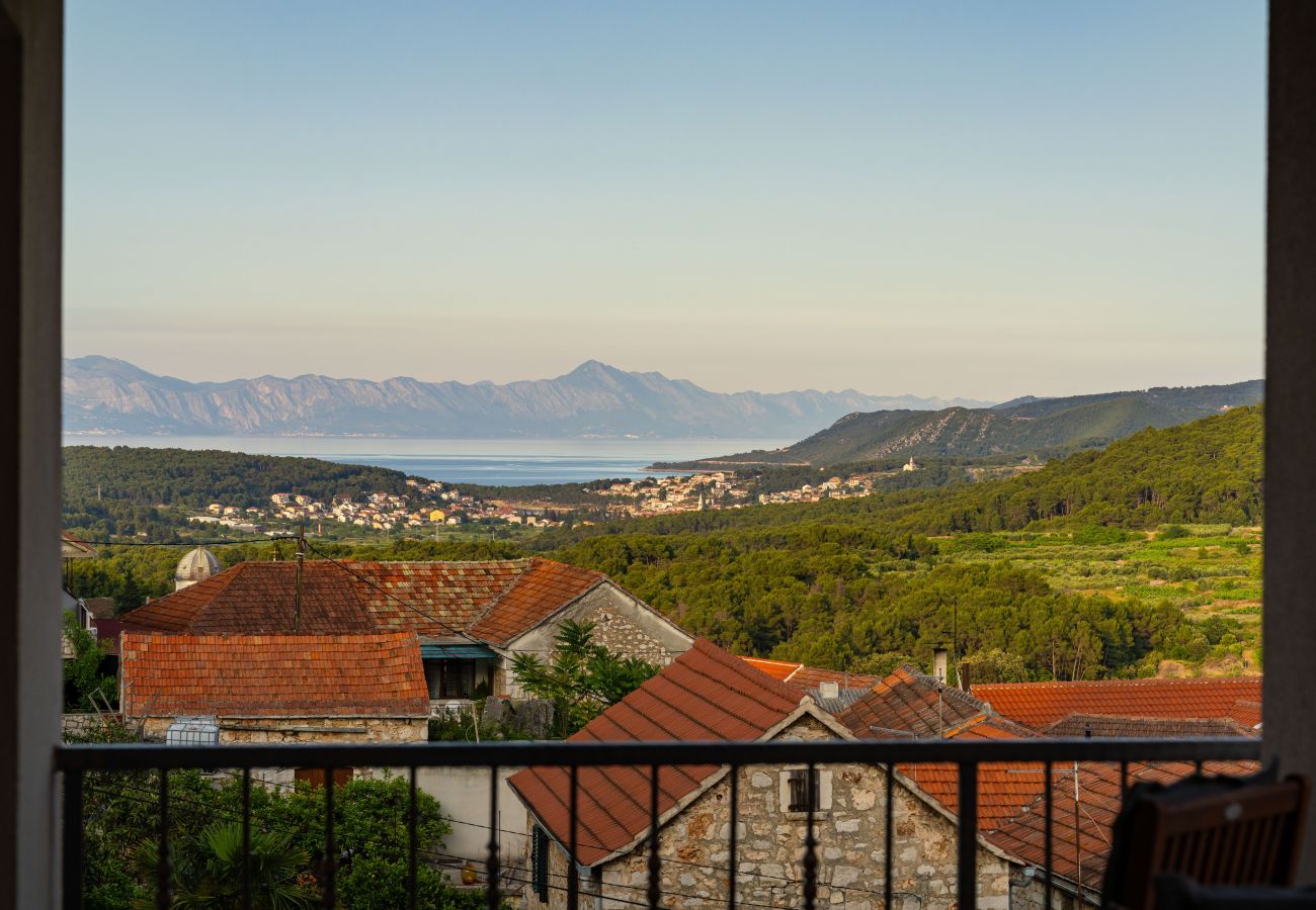 Dom w Svirce - Sea view Villa Amaria