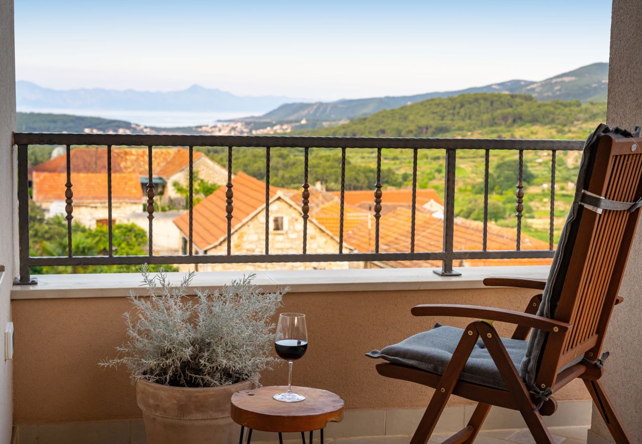 Dom w Svirce - Sea view Villa Amaria