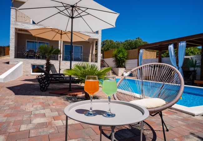 Dom w Pakoštane - Sea view Villa Tonka Dom w Pakoštane - Sea view Villa Tonka