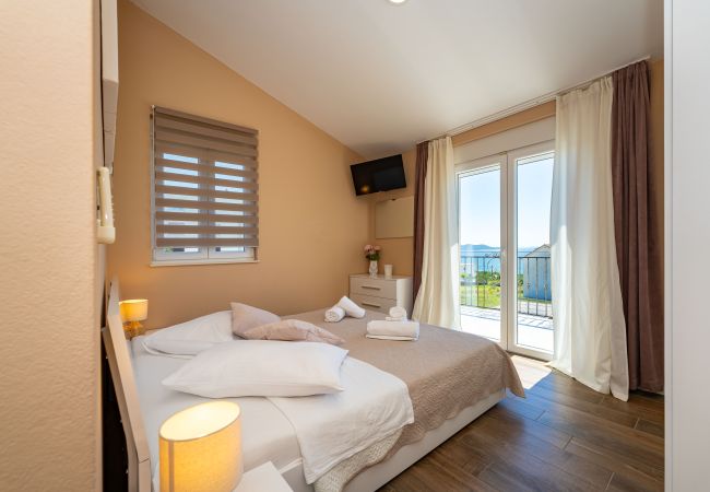 Dom w Pakoštane - Sea view Villa Tonka Dom w Pakoštane - Sea view Villa Tonka