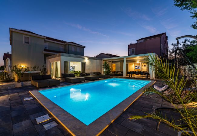 Dom w Pakoštane - Villa Amarilis Dom w Pakoštane - Villa Amarilis