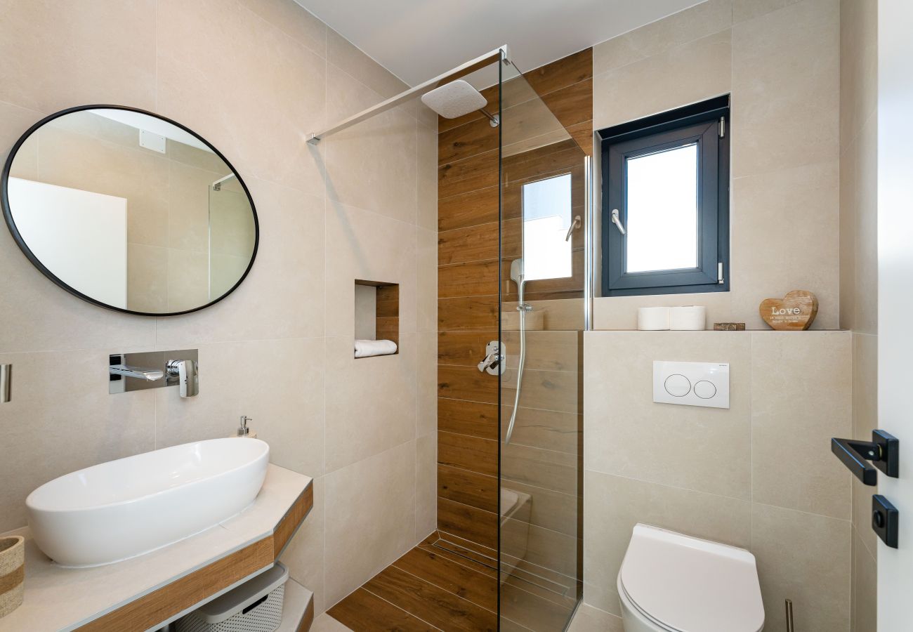 Apartament w Vrsi - Sea view apartment LaMag