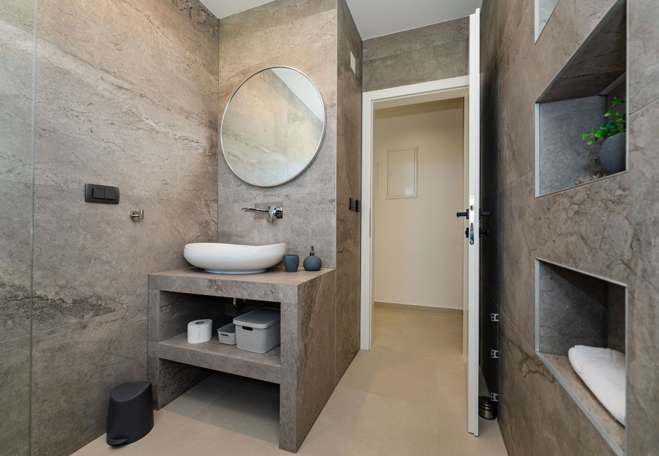 Apartament w Vrsi - Sea view apartment LaMag