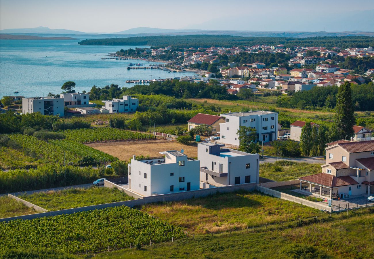 Apartament w Vrsi - Beach apartment LaMag