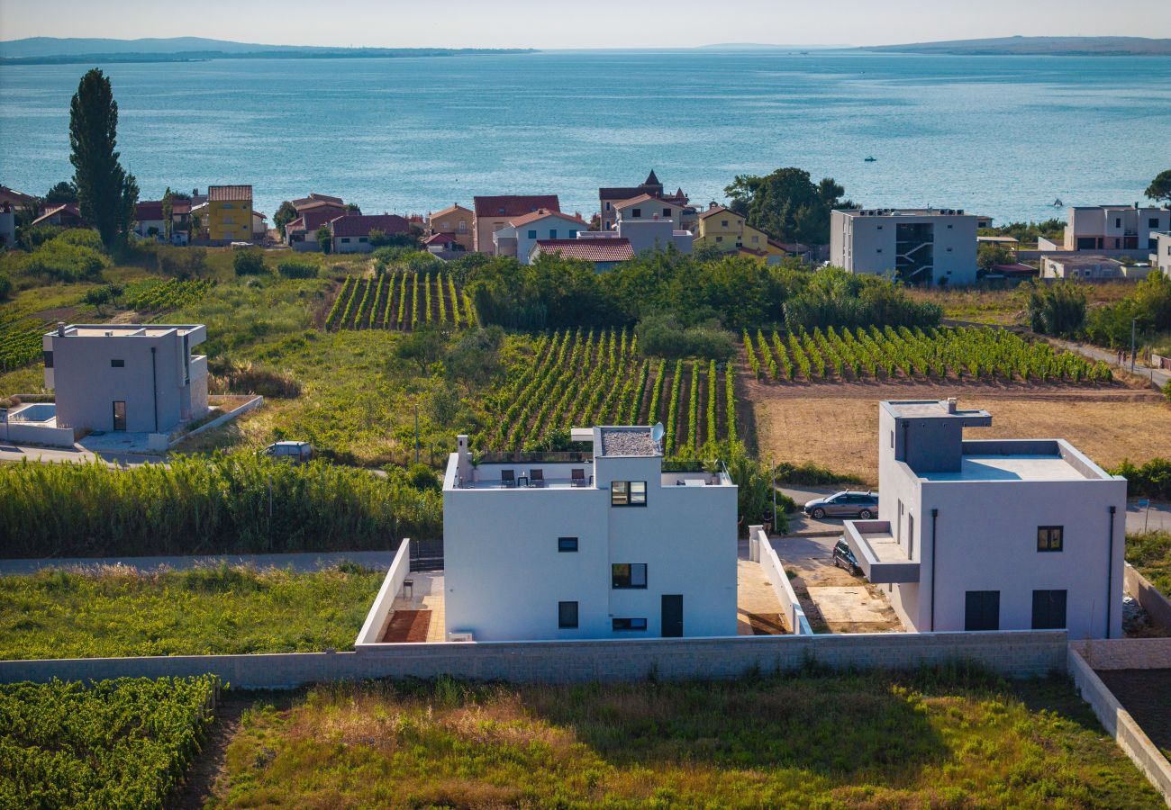 Apartament w Vrsi - Beach apartment LaMag