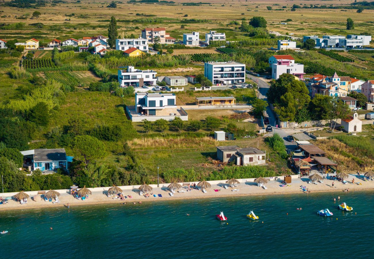 Apartament w Vrsi - Beach apartment LaMag