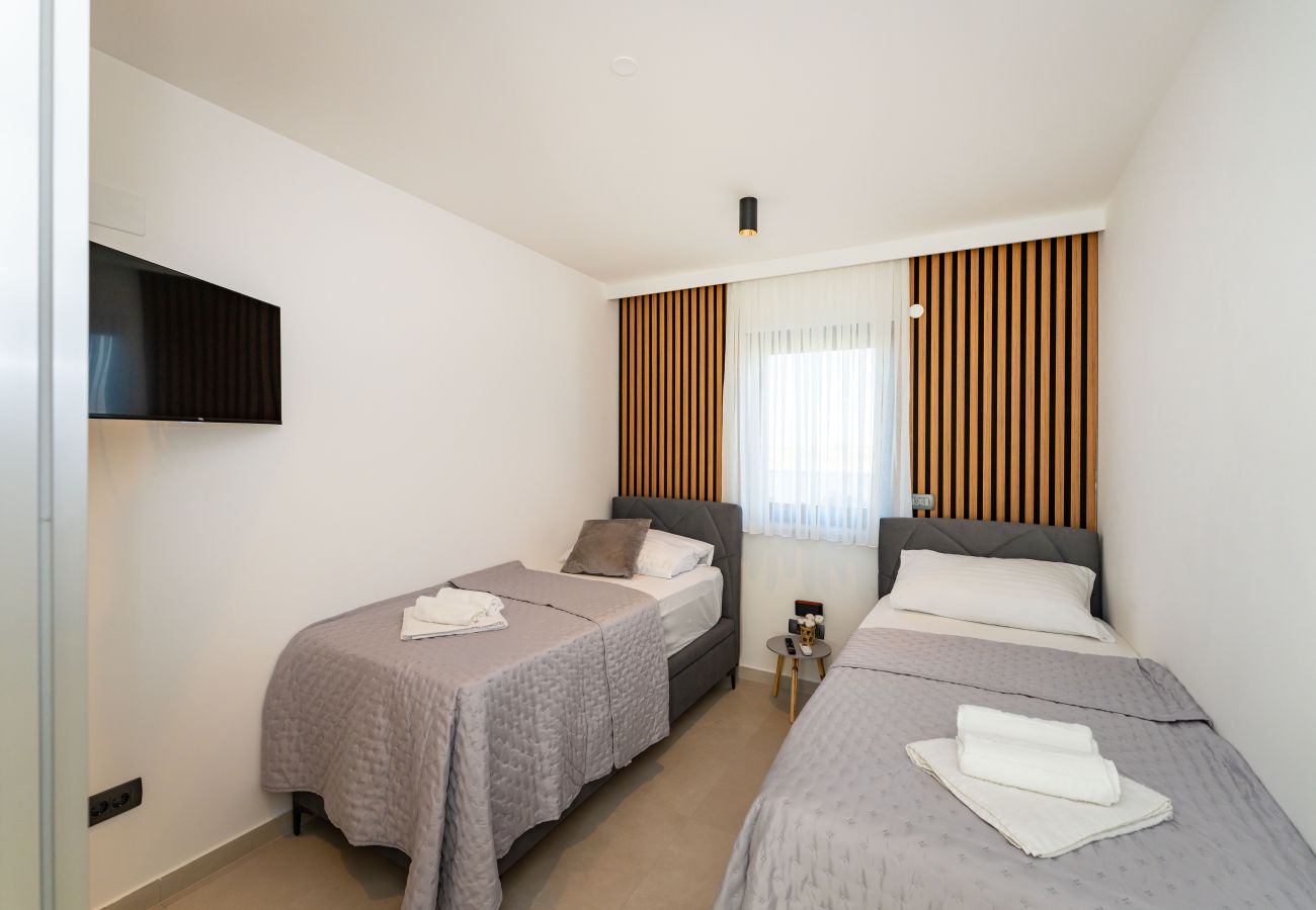 Apartament w Vrsi - Beach apartment LaMag