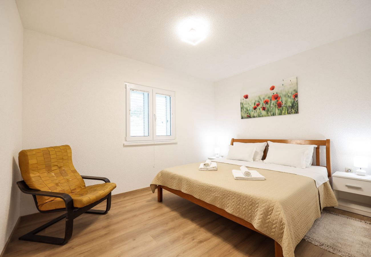 Apartament w Barotul - Garden view apartment Naledi