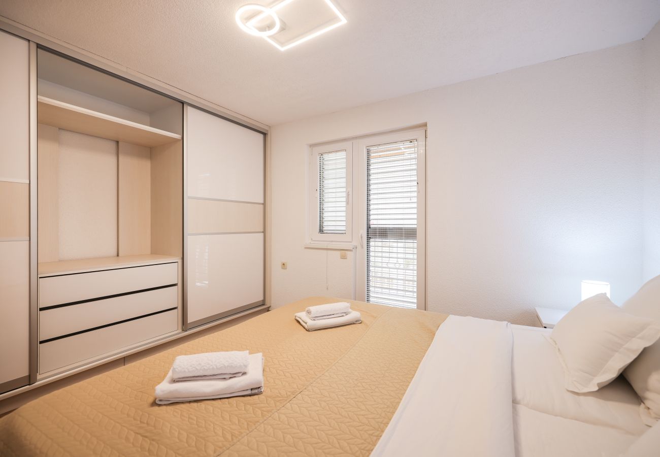 Apartament w Barotul - Pool view apartment Naledi