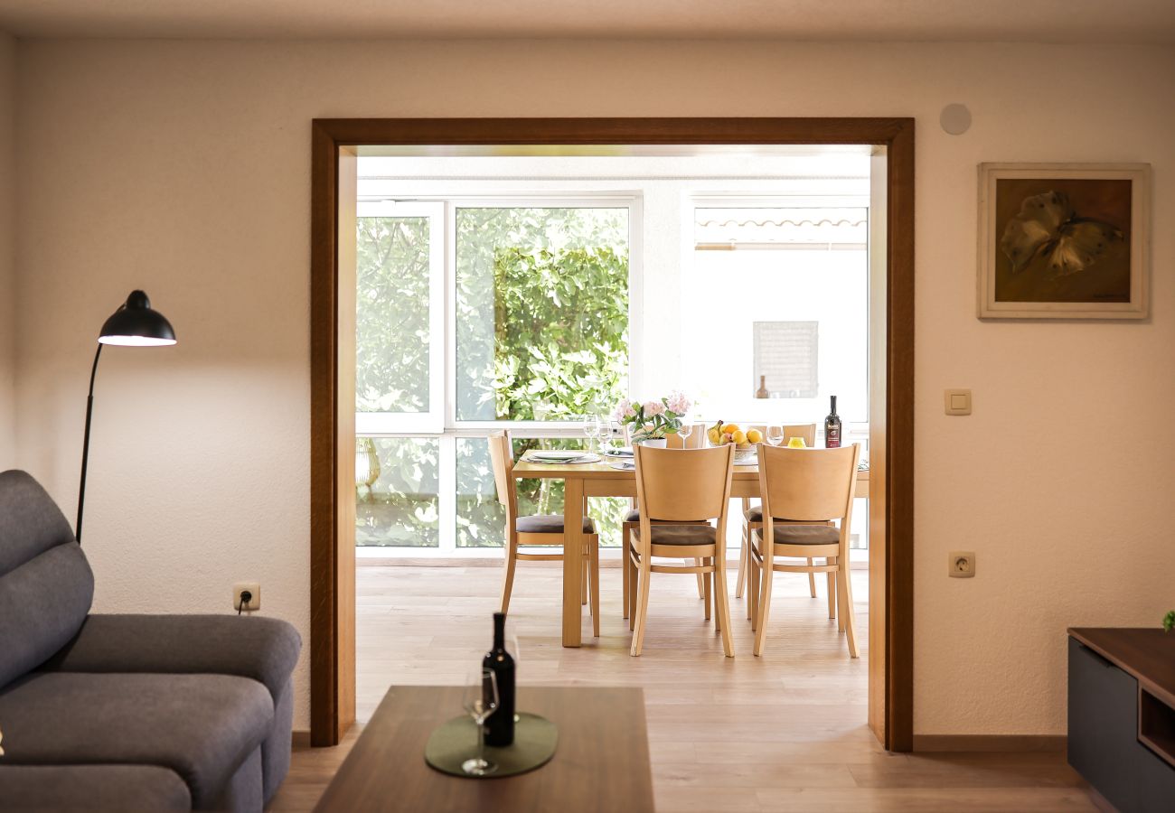 Apartament w Barotul - Pool view apartment Naledi