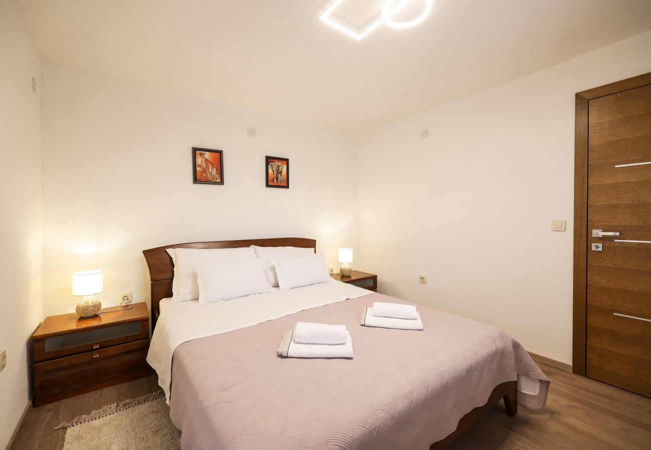 Apartament w Barotul - Pool view apartment Naledi