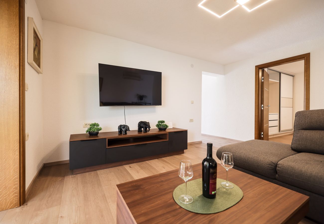 Apartament w Barotul - Pool view apartment Naledi