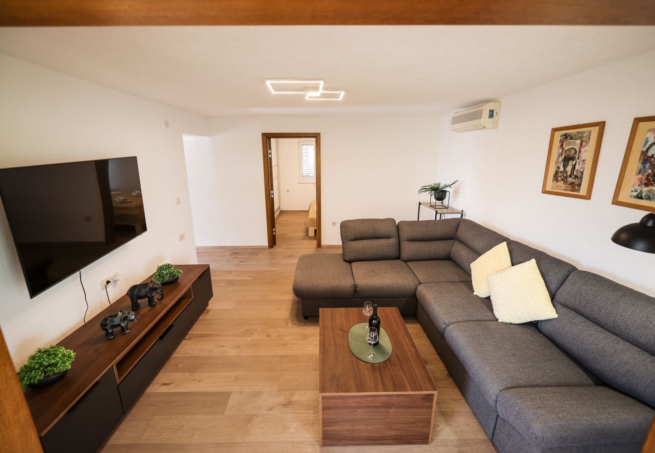 Apartament w Barotul - Pool view apartment Naledi