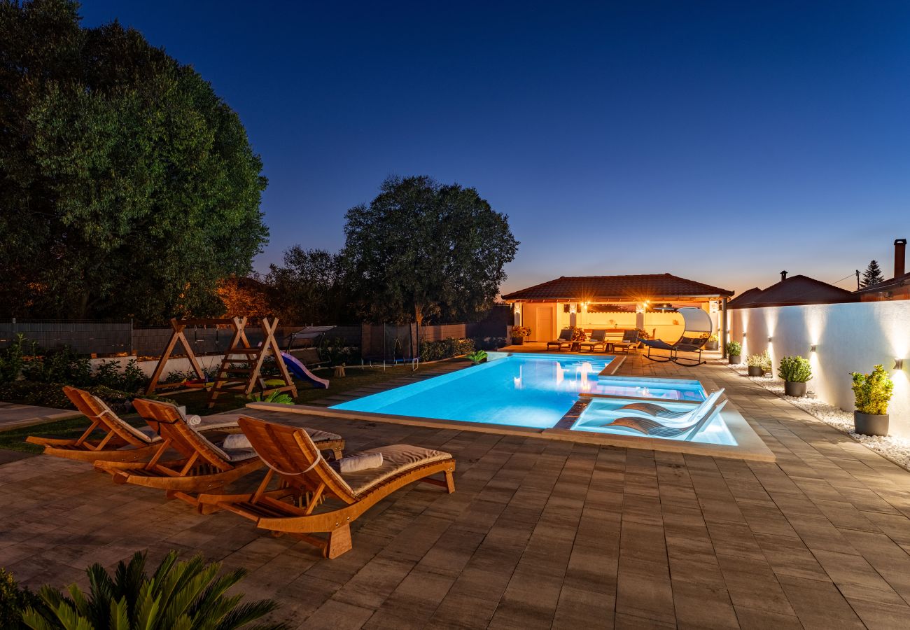 Apartament w Galovac - Apartment M&N