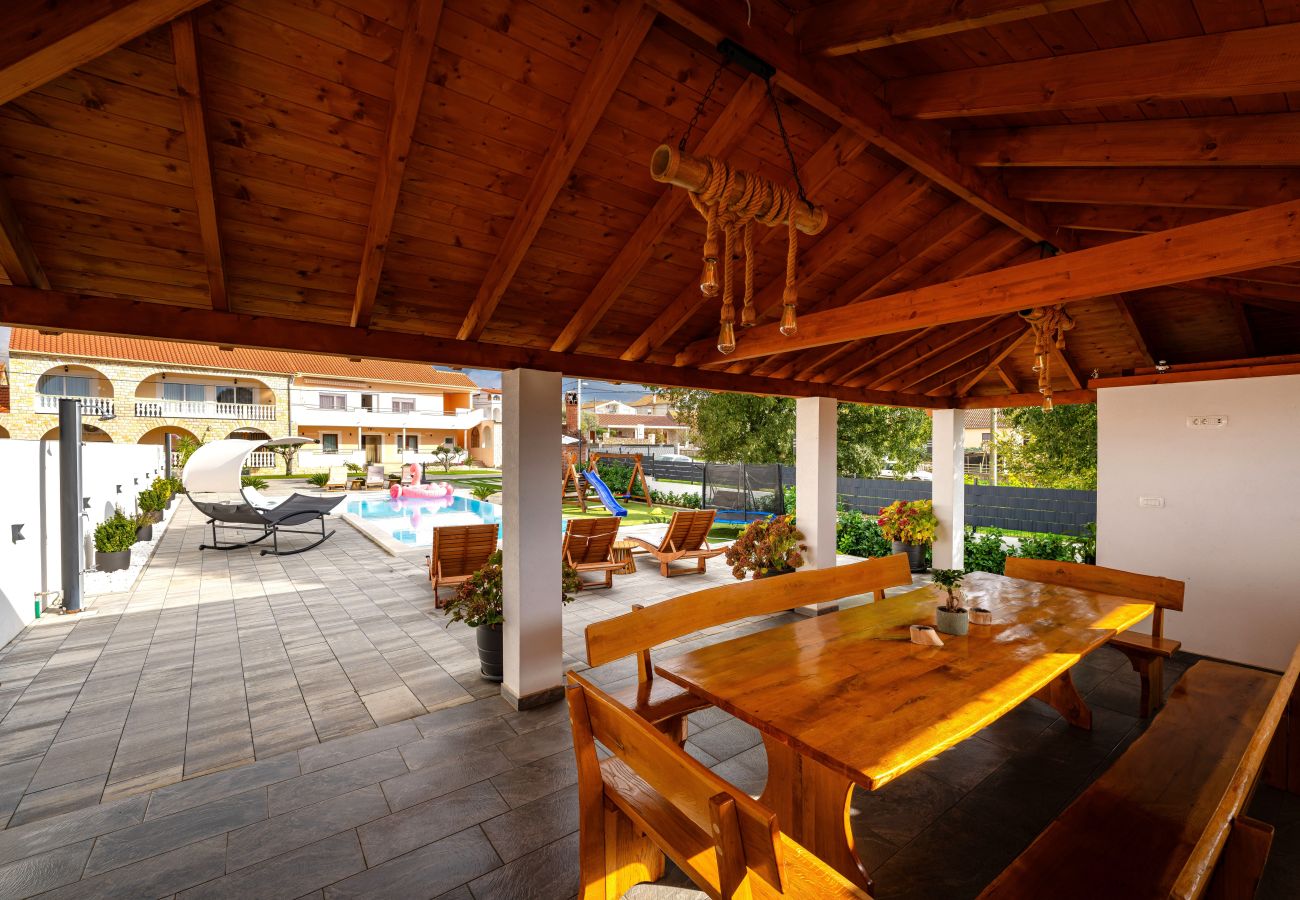 Apartament w Galovac - Apartment Neda