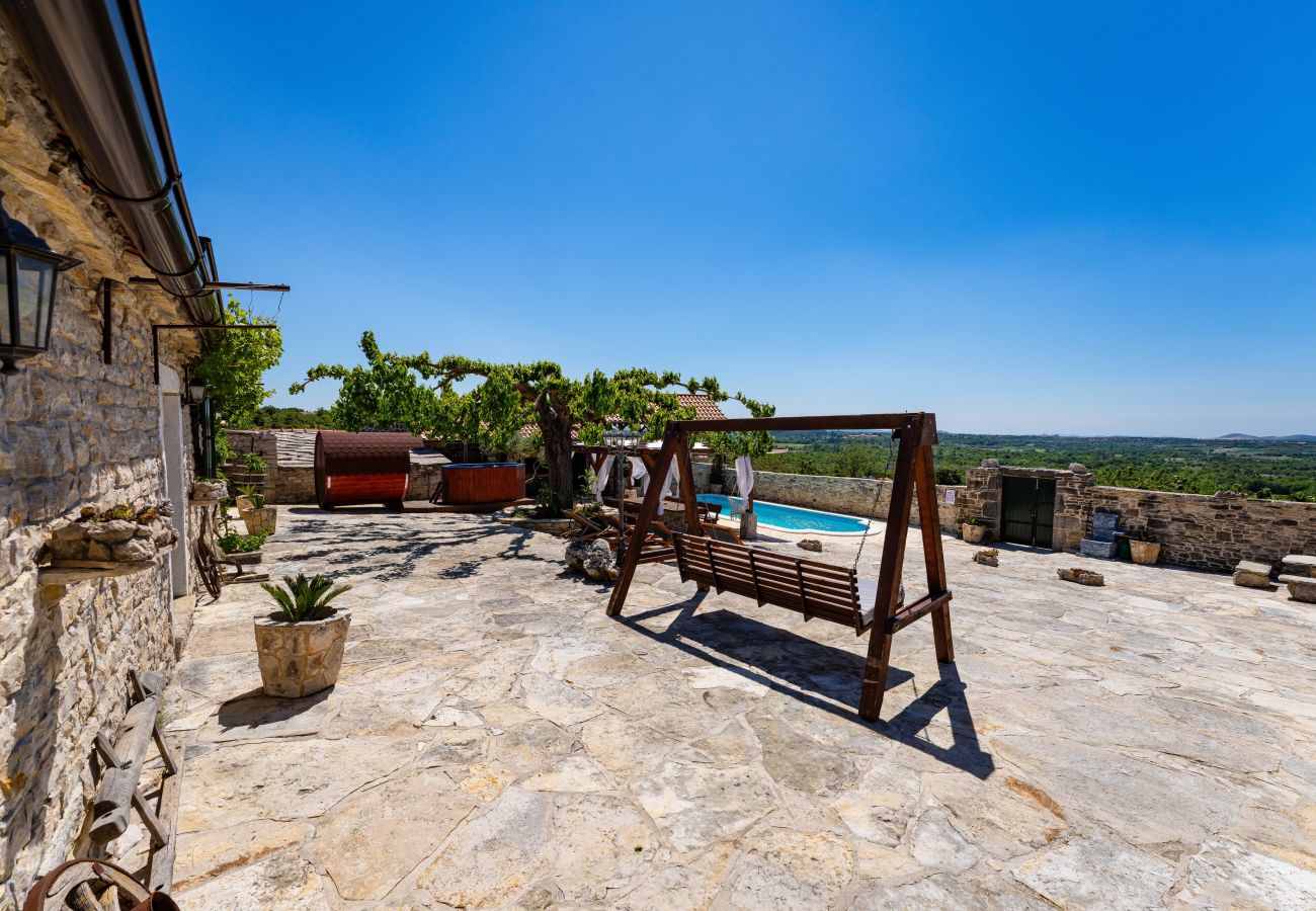 Dom w Kula Atlagic - Villa Hilltop Paradise