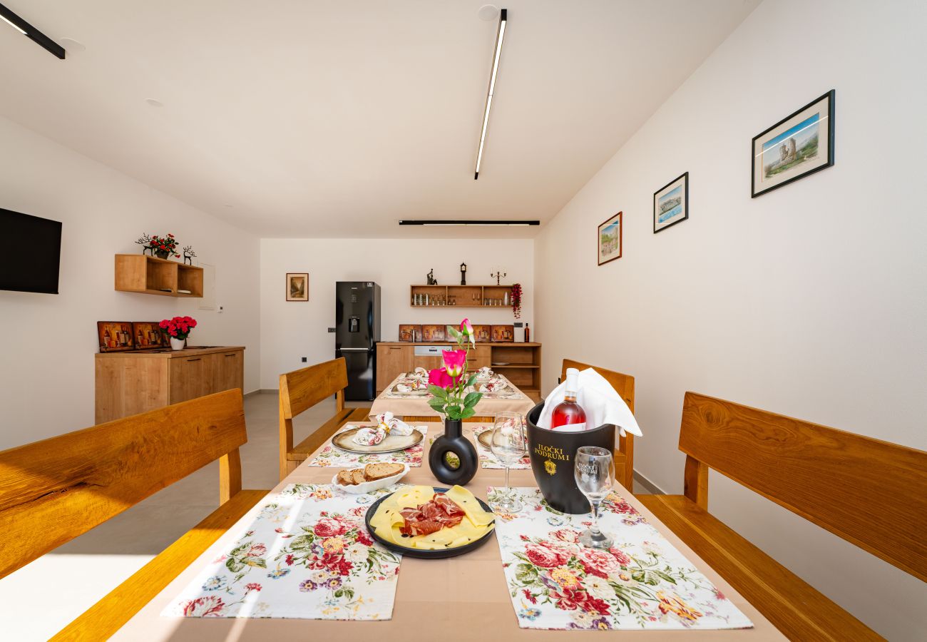 Apartament w Starigrad - Apartment Senti with shared pool