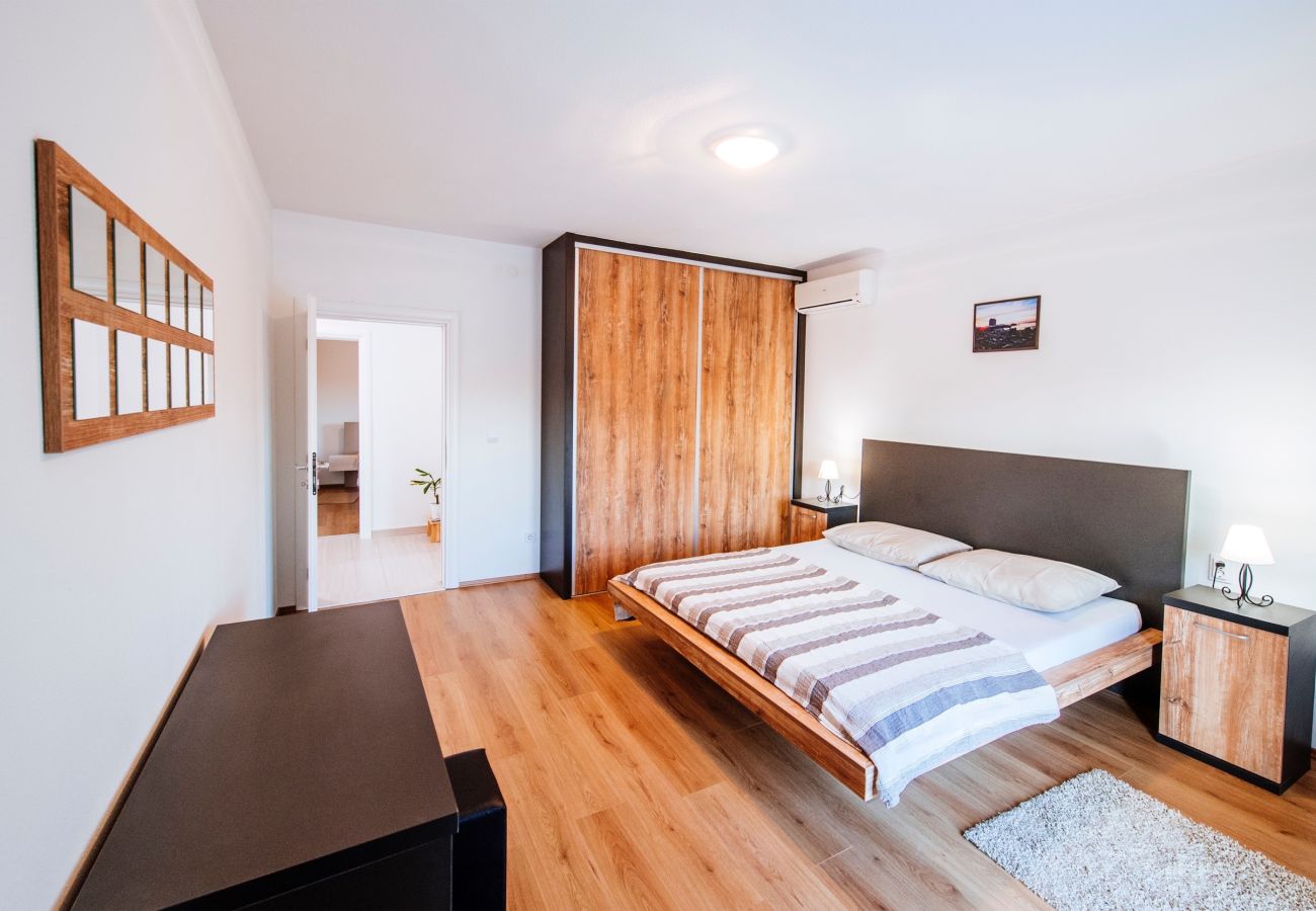 Dom w Privlaka - Holiday Home Barba Pere