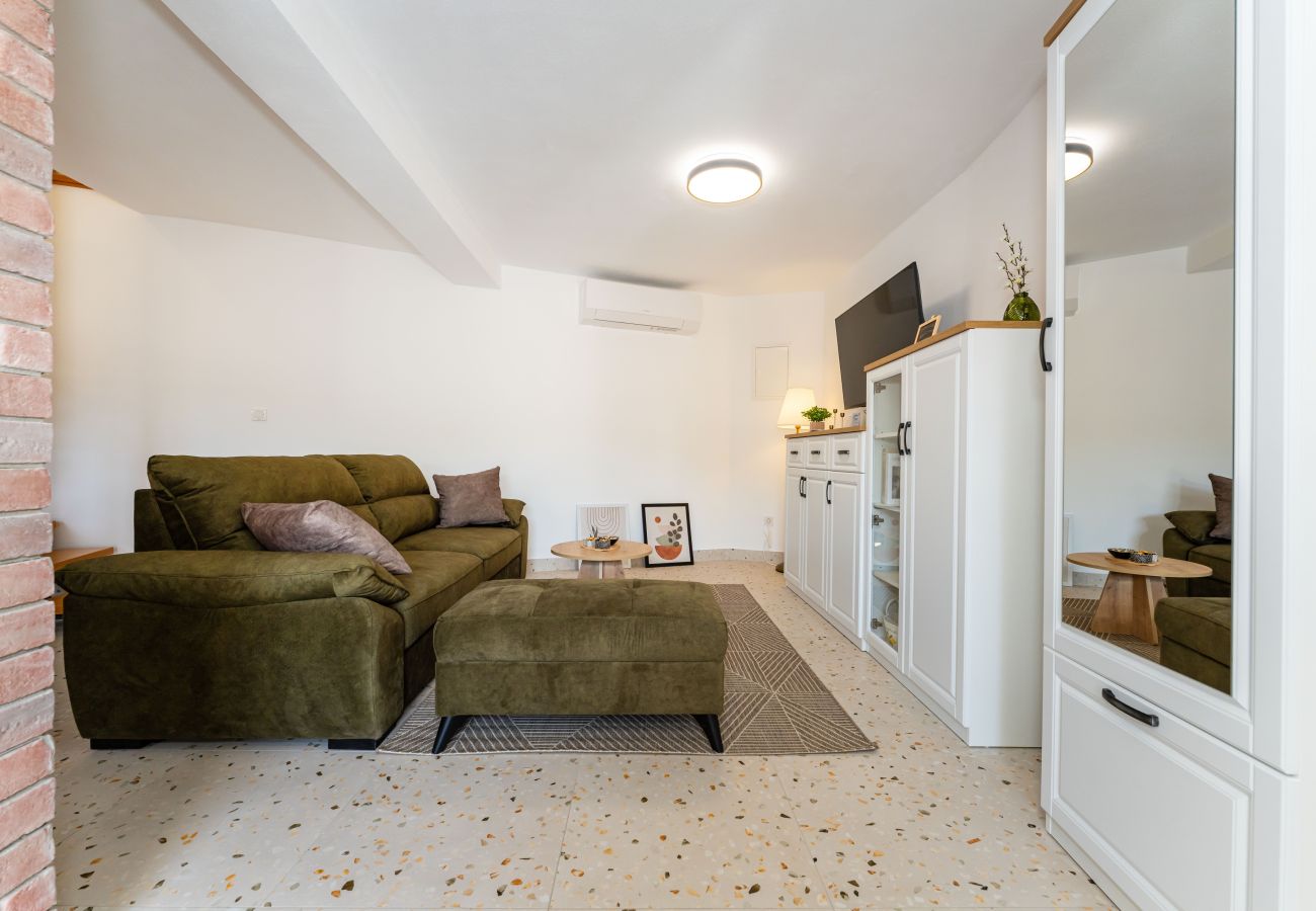Dom w Šibenik - Holiday home Casa Ivana