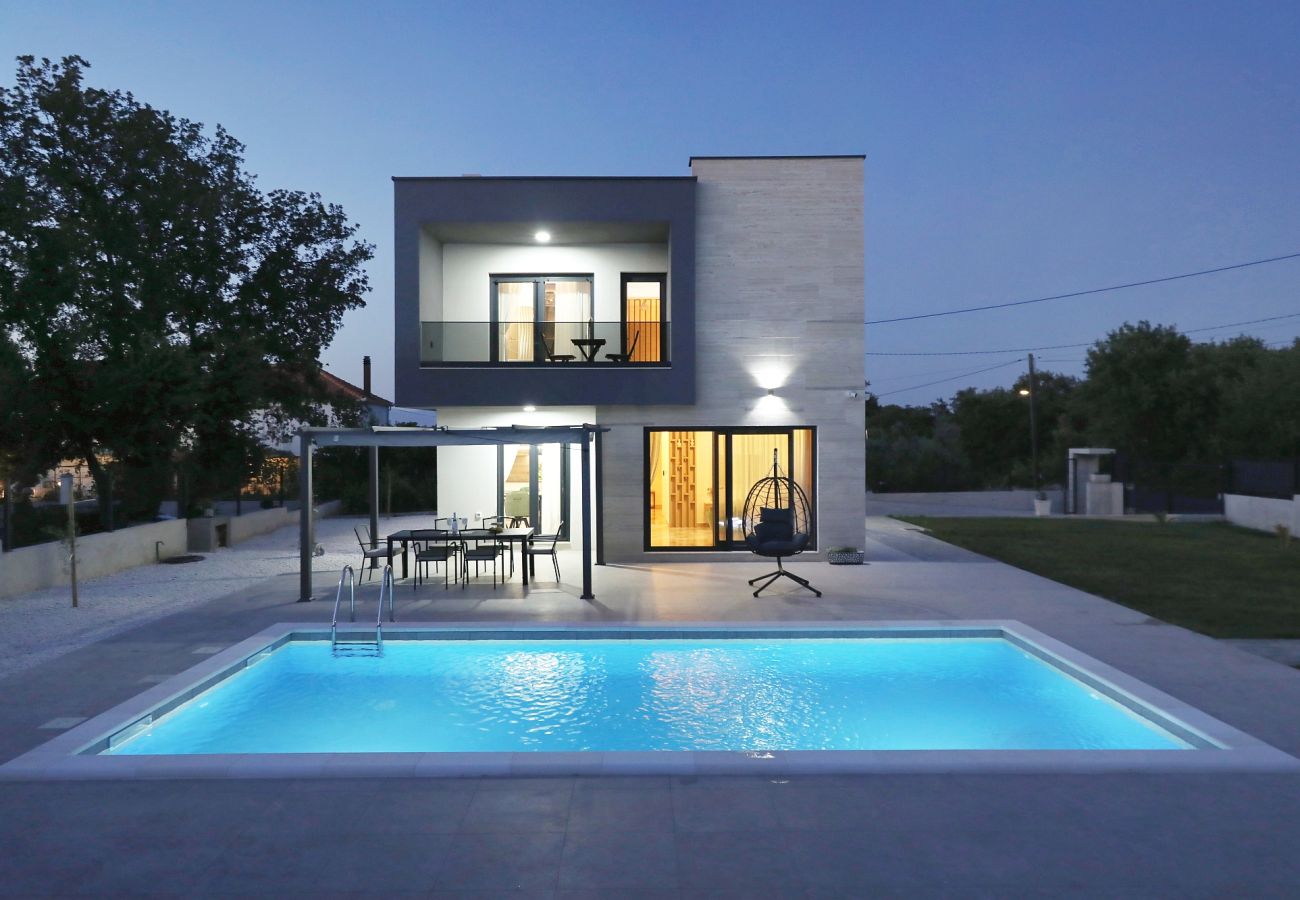 Dom w Debeljak - Vila Casa Verde