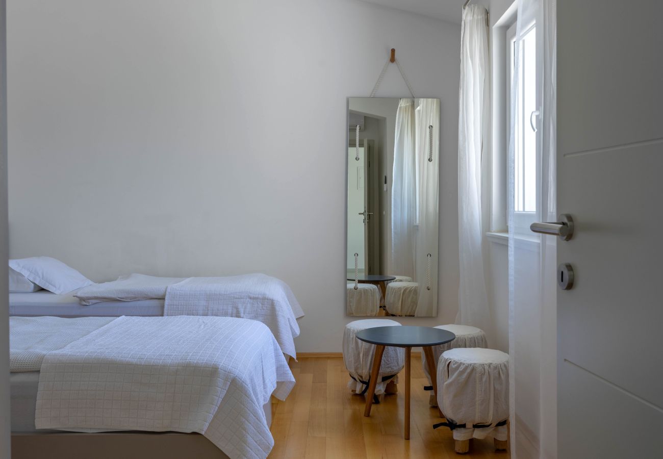 Dom w Bilice - Villa B&B with private pool