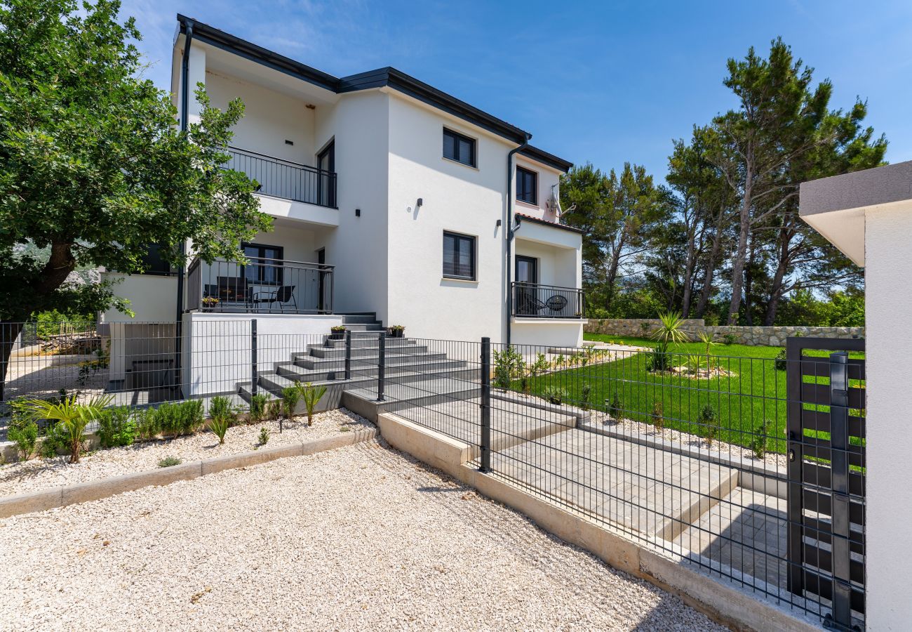 Dom w Seline - Villa Mirta