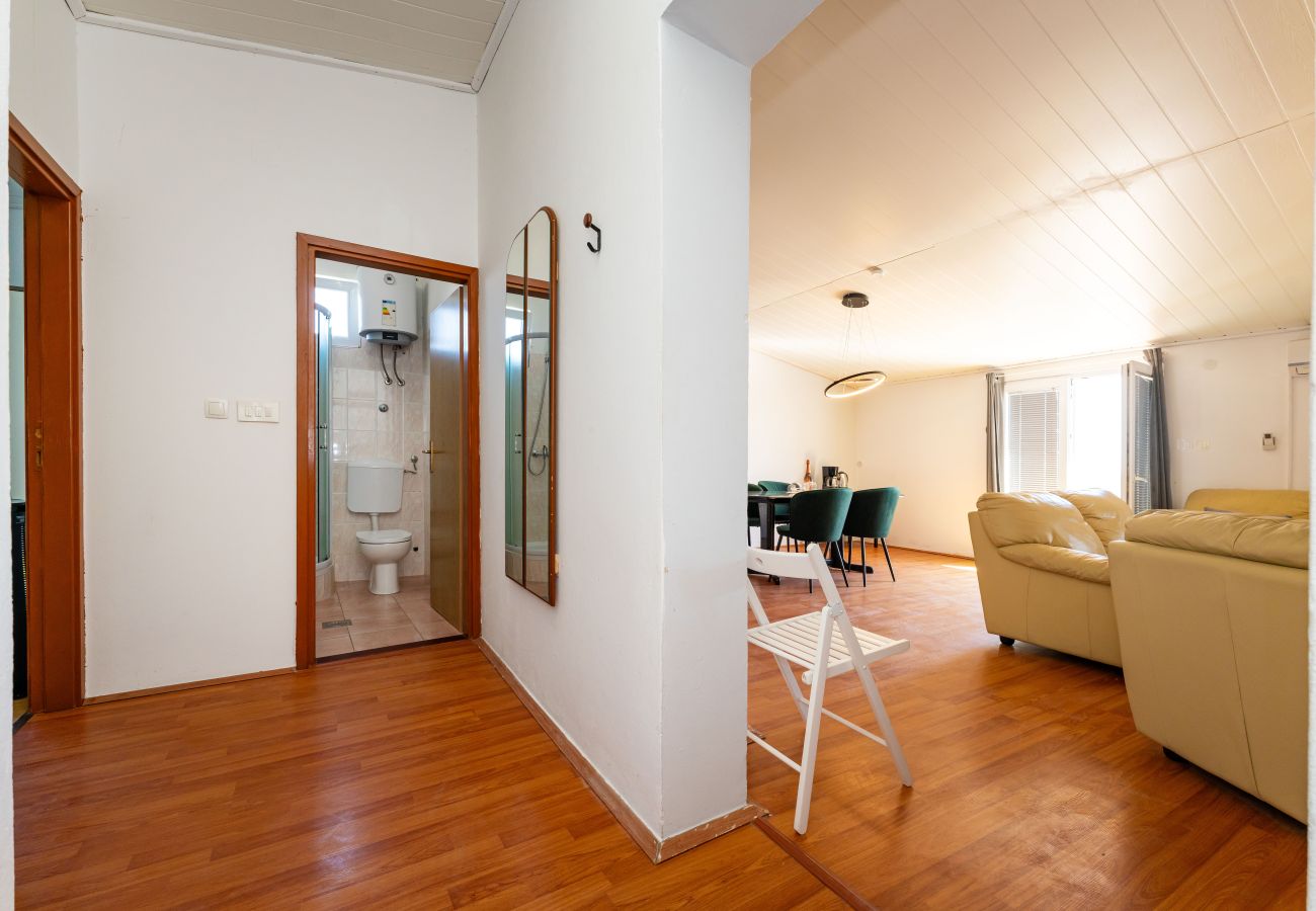 Apartament w Pag - Sea view Apartment Bepi