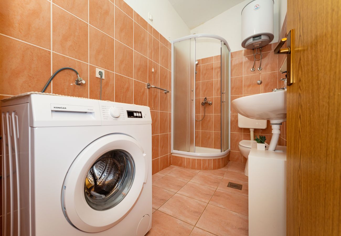 Apartament w Pag - Apartment Nostromo