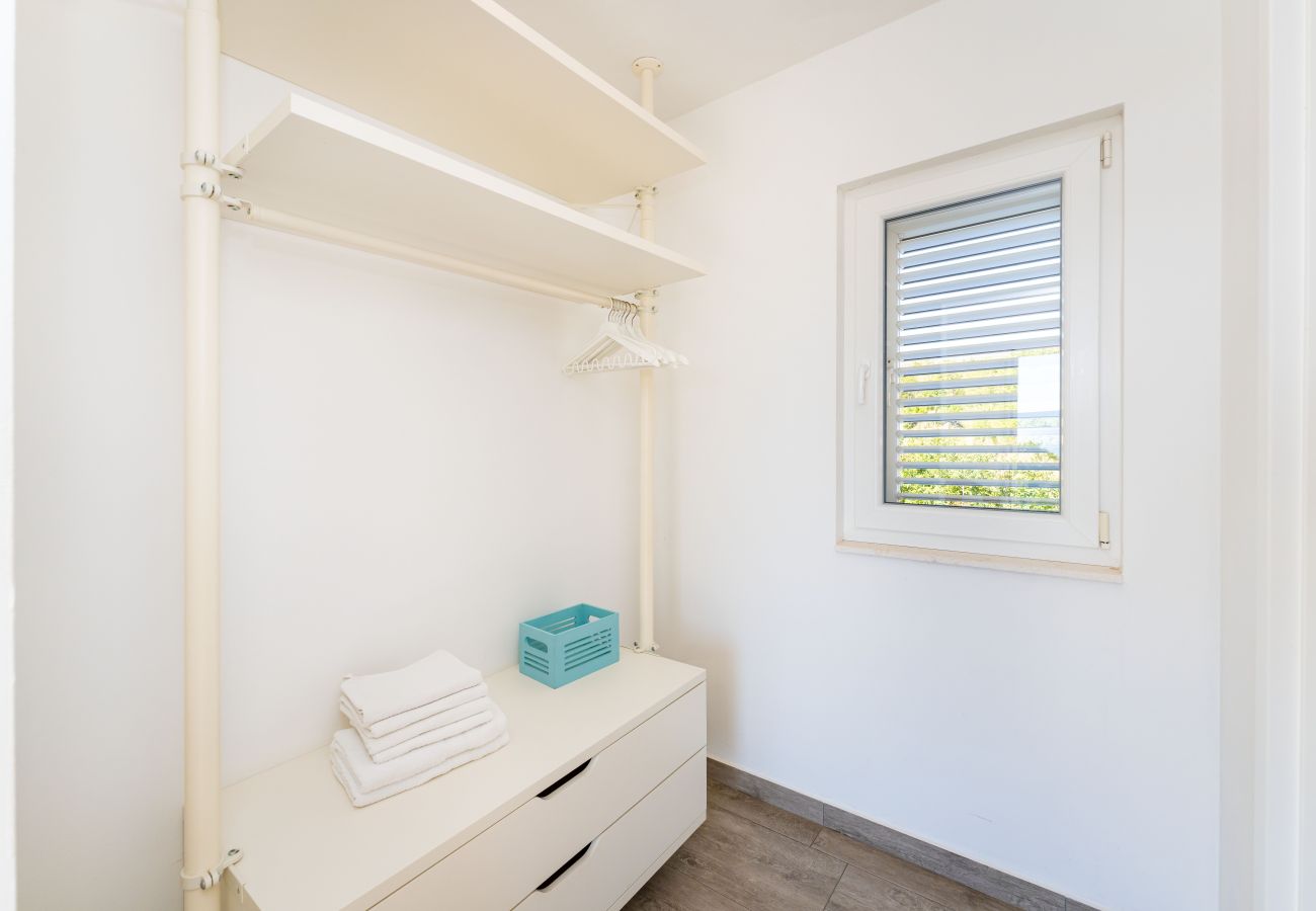 House in Maslenica - Sea view Villa Anpero