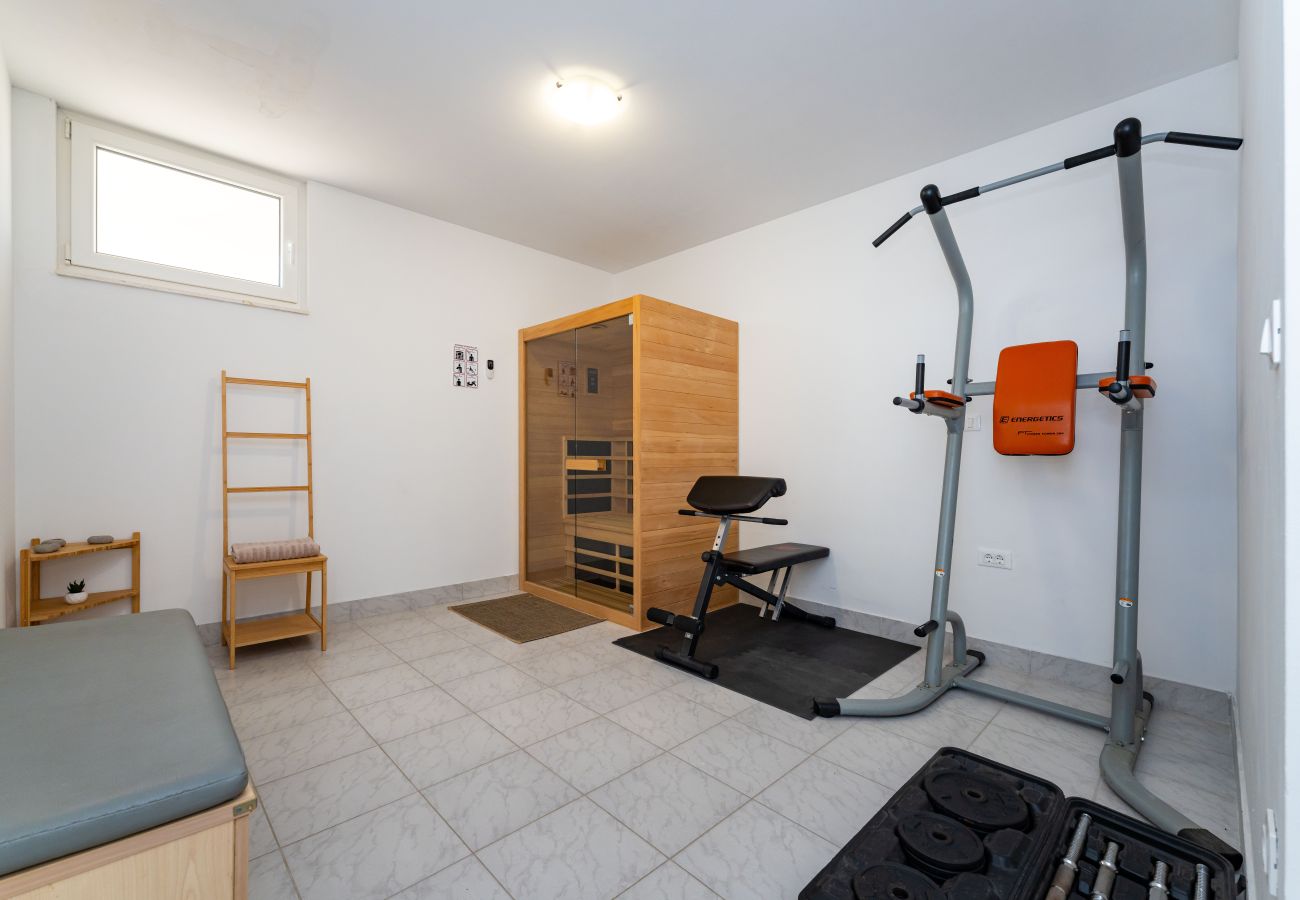 House in Maslenica - Sea view Villa Anpero