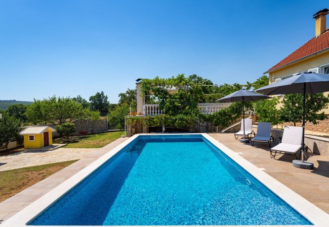 House in Zaton Obrovacki - Villa Sucic with private pool House in Zaton Obrovacki - Villa Sucic with private pool