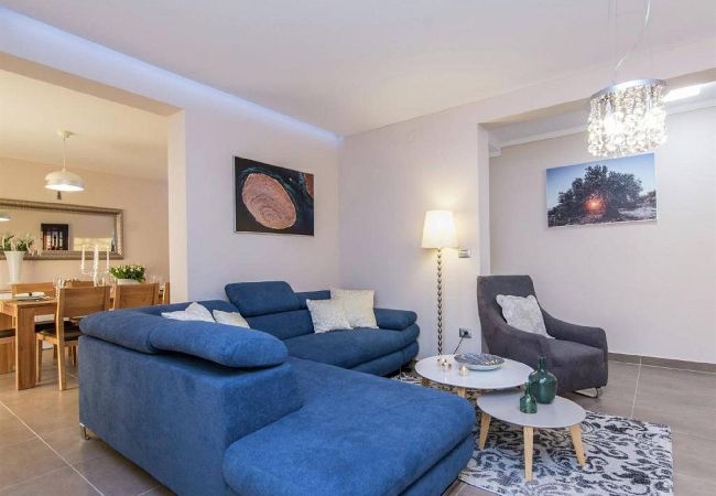 House in Debeljak - Villa Providenca with heated pool House in Debeljak - Villa Providenca with heated pool