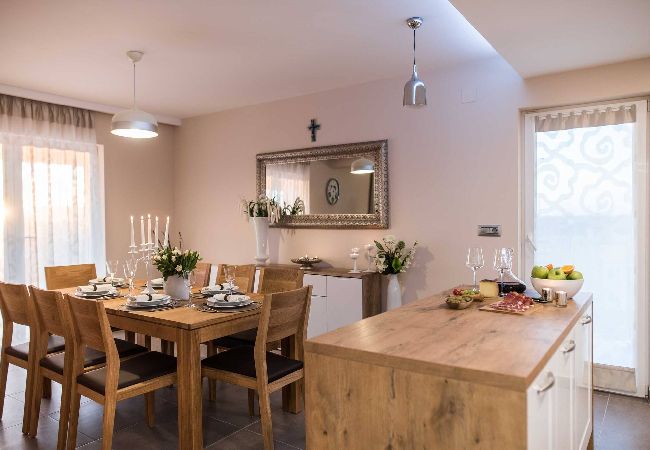 House in Debeljak - Villa Providenca with heated pool House in Debeljak - Villa Providenca with heated pool